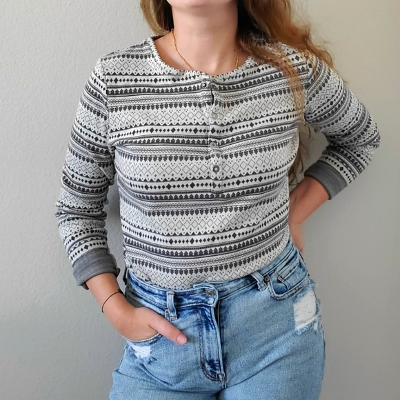 Columbia Tops - Columbia Henley